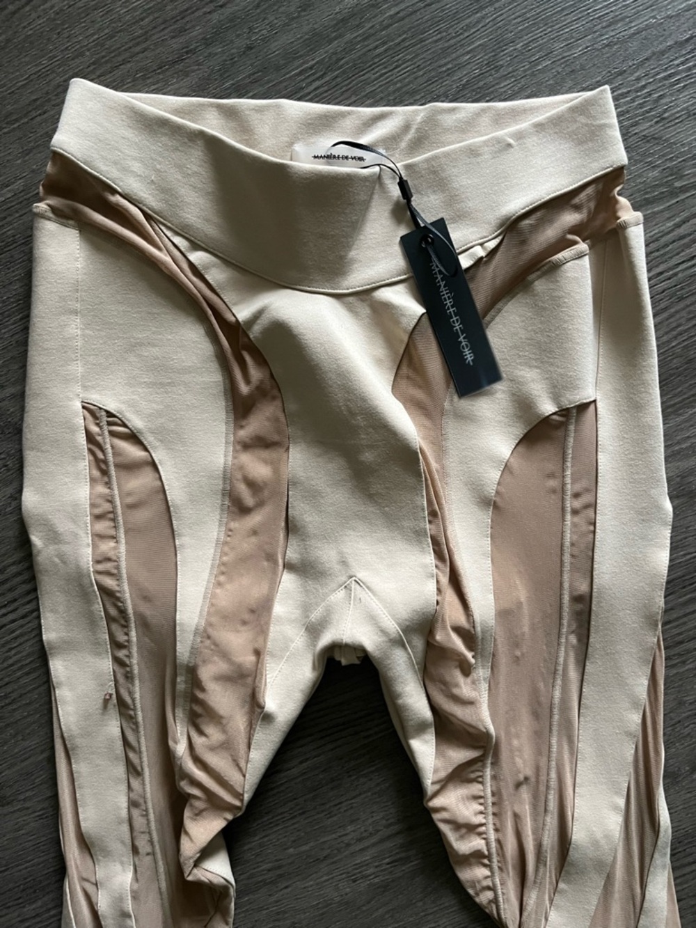 Maniere De Voir Nude & Cream Spiral Contour Sheer Leggings - Picture 3 of 10